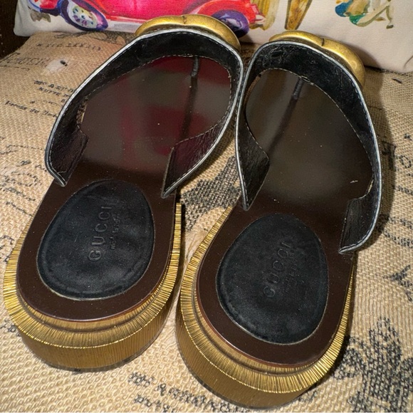 Gucci Marmont  Black Leather Thong Sandals Size 38.5
100% Authentic - Picture 8 of 12